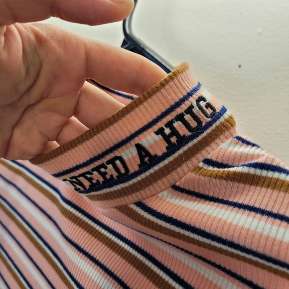 Teddy Fresh Need A Hug Short Sleeve Mock Neck Striped Pink Tshirt - S - Picture 4 of 9